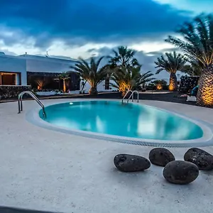 Lirios Rural - Adults Only 3* Tías